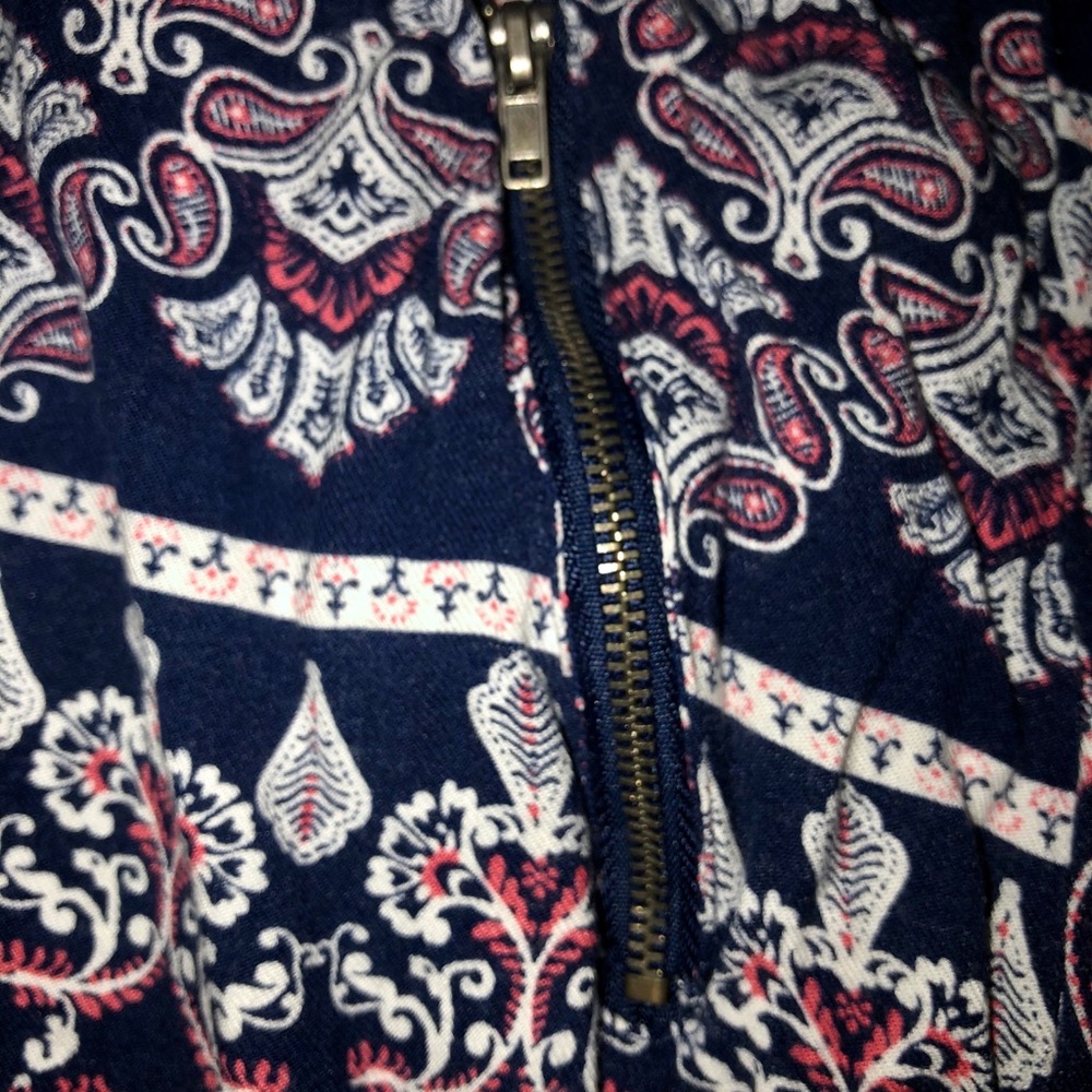 Pants - Picture 4 of 5